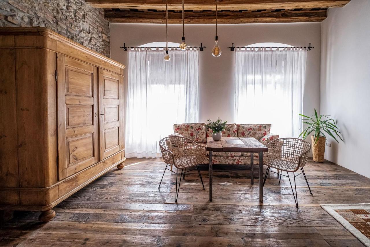 Knize Ferdinand Apartments Mikulov Zewnętrze zdjęcie