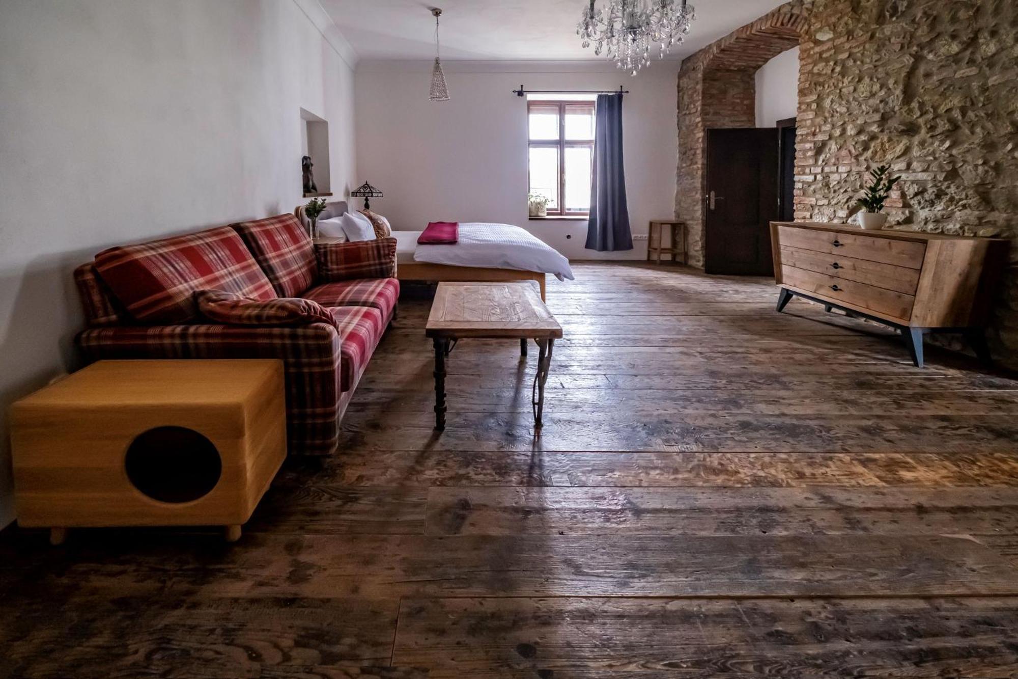 Knize Ferdinand Apartments Mikulov Zewnętrze zdjęcie