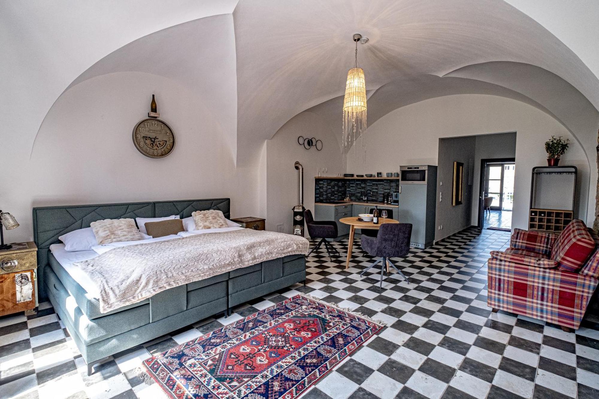 Knize Ferdinand Apartments Mikulov Pokój zdjęcie